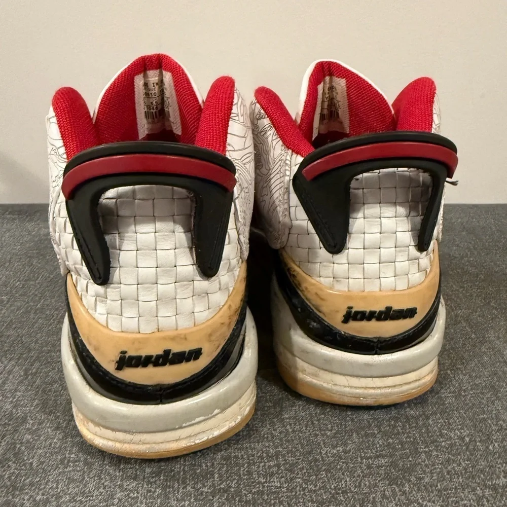 Jordan TWO 3 Dynamic Red-white Sneakers/size 7.5